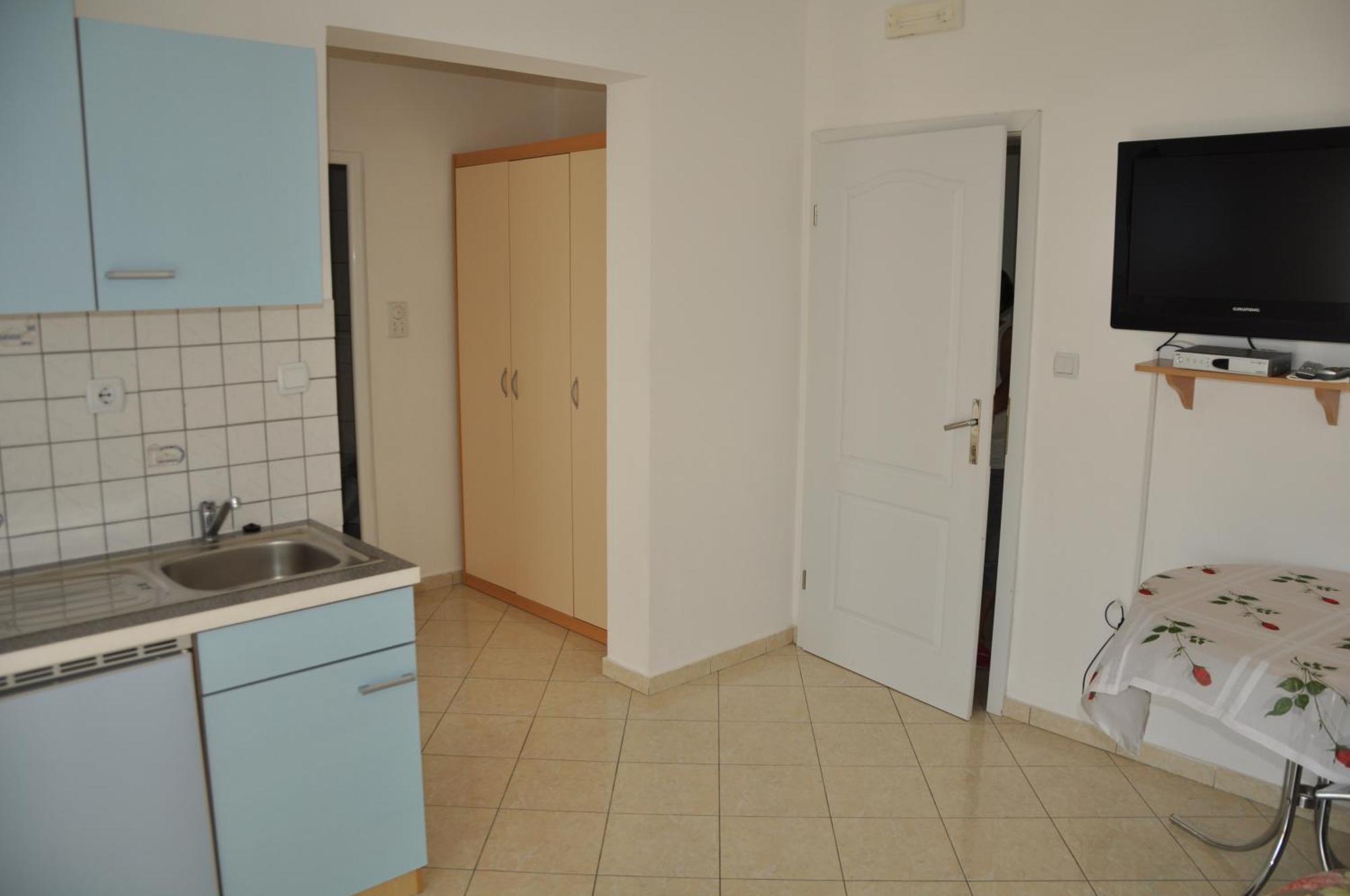 Apartments Rozela 울친 객실 사진